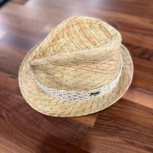 Pistil Fedora in GUC